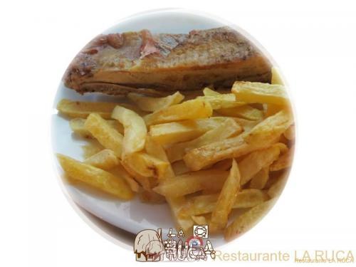 costillar_papasfritas