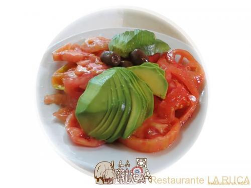 ensalada_palta_aceitunas