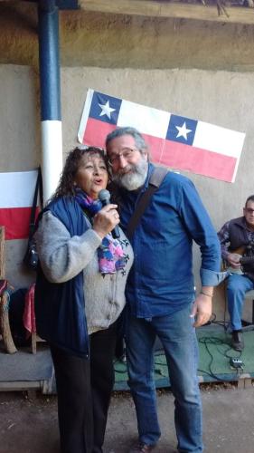 Con-la-cantante-Elizabeth-579x1030
